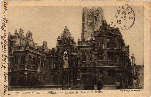 CPA AK Militaire Arras L'Hotel de Ville et Beffroi Guerre 1914 (696374)