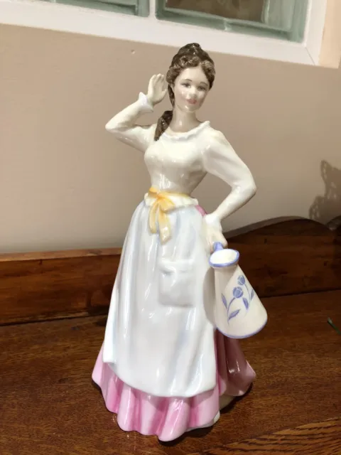 Royal Doulton HN4249 Figure Dairy Maid Made in England