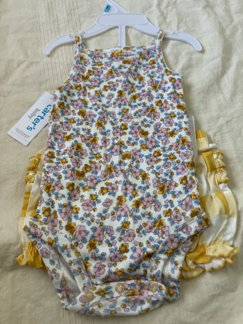 Carters baby girl 2 piece floral/checkered knit short outfit size 6M NWT