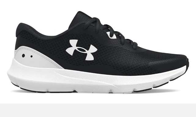 Under Armour Kids Surge 3 AC Running Shoes  Runners Trainers childs size 6.5 uk