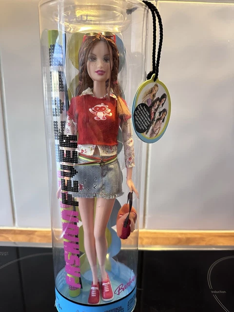 Fashion Fever Barbie doll (2004) - a photo on