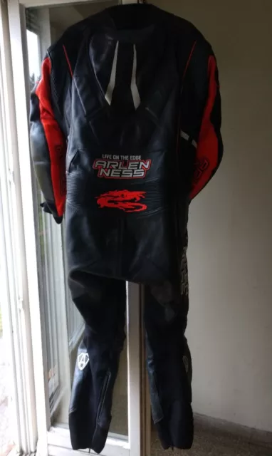 Arlen Ness Motorrad Lederkombi Gr 56 Race 1 Teilig Perforierte Leder Alpinestars