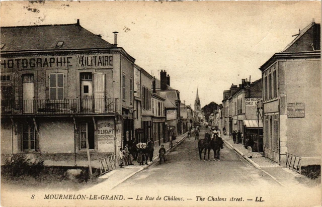 CPA MOURMELON-le-GRAND - La Rue de CHALONS (364743)