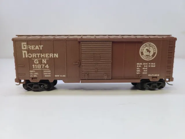 Great Northern Railway GN 11874 Brown Boxcar MAR HO Scale Railroad Train Kadee