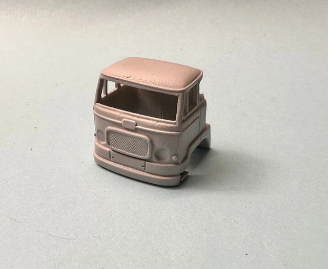 Kit Résine M.M.B 042 – Arthur Dans Sa Cabine, Miniature 1/43, Peinture