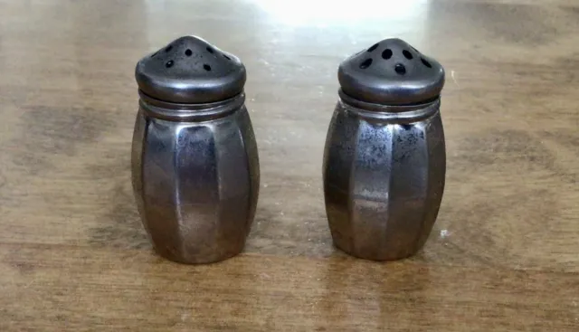 VTG Silver Toned Metal Salt & Pepper Shakers, Domed Lids, Screw Tops