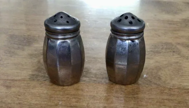 VTG Silver Toned Metal Salt & Pepper Shakers, Domed Lids, Screw Tops