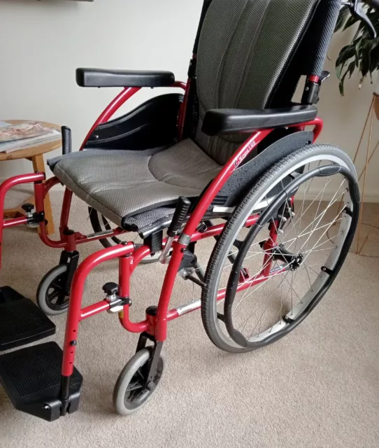 Karma S- Ergo Lightweight Folding Wheelchair 