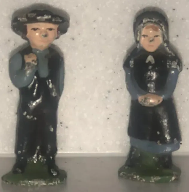 Vintage Cast Iron Amish Man and Woman Couple Figurines Antique Toy