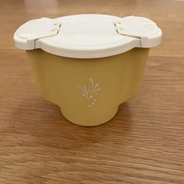 Vintage Tupperware Harvest Gold  Sugar  Bowl With Lid / Cream/gold yellow 577-16