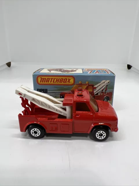 vintage Matchbox -61 WRECK TRUCK RED W/Orig. Box lesney