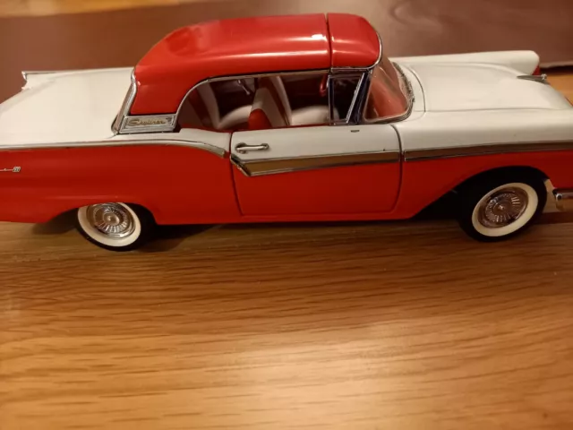 Franklin Mint 1957 Ford Fairlane 500 Skyliner. Original. Top Condition With Box.