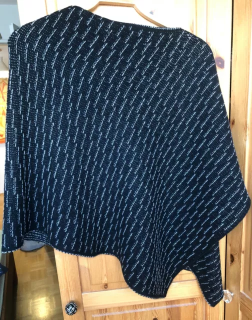 EXTRAVAGANTER PONCHO MARC O'POLO WOLLE  Gr. L 3