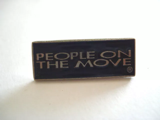 PINS VINTAGE PEOPLE ON THE MOVE MODE FASHION wxc 28 *2