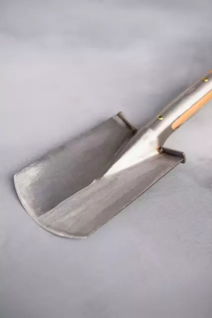 Sneeboer Hand-Forged Stainless Steel Border Spade