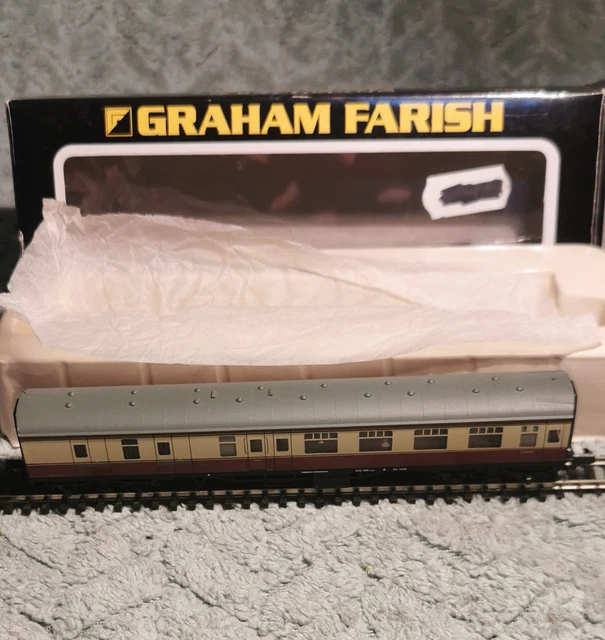GRAHAM FARISH N Gauge 374-075B Mk1 Corridor Brake Composite BCK Crimson ...