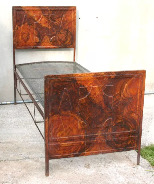 Eccezionale Letto Metallico Singolo Di Primo 900 Dipinto A Mo Di Radica Di Noce