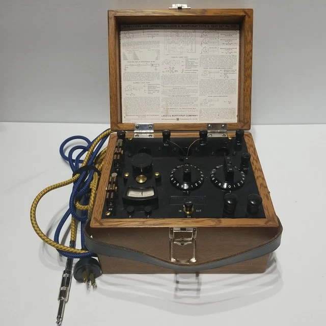 Wheatstone Bridge Portable Oak Wooden Case 5300 Type S LEEDS & NORTHRUP Vintage
