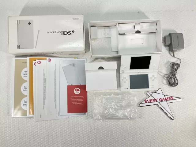 Consola Nintendo DSi + Caja + Manuales + Cargador DS i Excelente Condicion