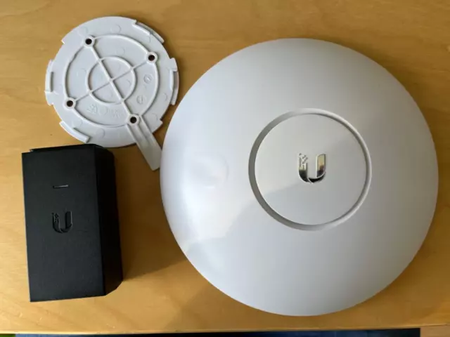 Punto de acceso de largo alcance UbiQuiti UniFi UAP-AC-LR Wi-Fi 5 2,4 GHz 5 G