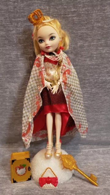Ever After High Apple White Legacy Day Doll With Cloak & Accessories 2012