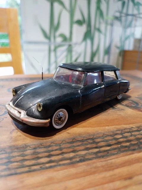 Rare ancienne Norev Plastique Citroen Ds 19 Repeinte No Minialuxe Clé Bonux