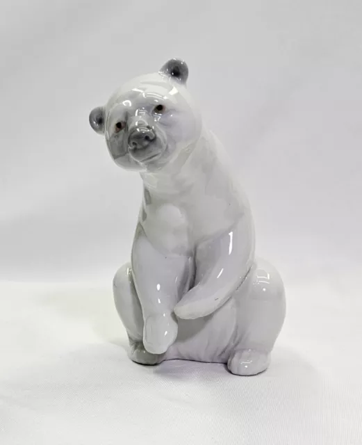 Vtg LLADRO Sitting Resting White Polar Bear Figurine High Quality #1208 Spain