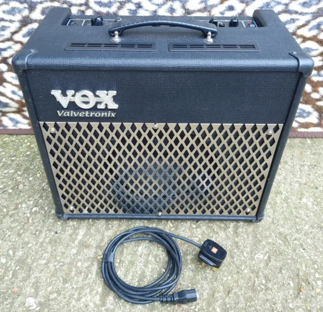 Vox AD30VT Valvetronix "Chrome" Combo Amplifier