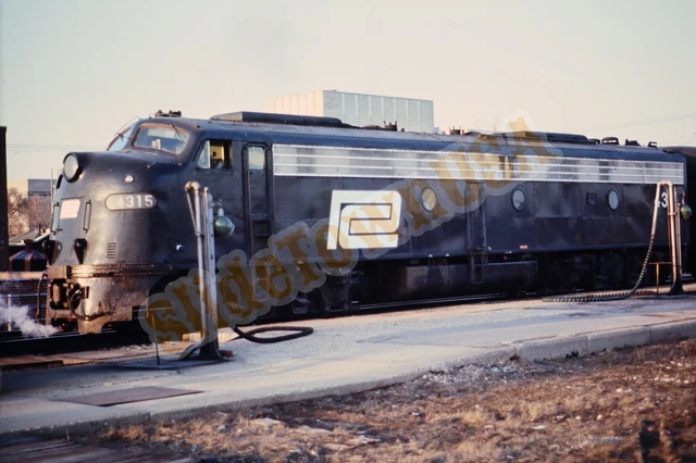 Vtg 1971 Train Slide 4315 Penn Central Engine X3O154