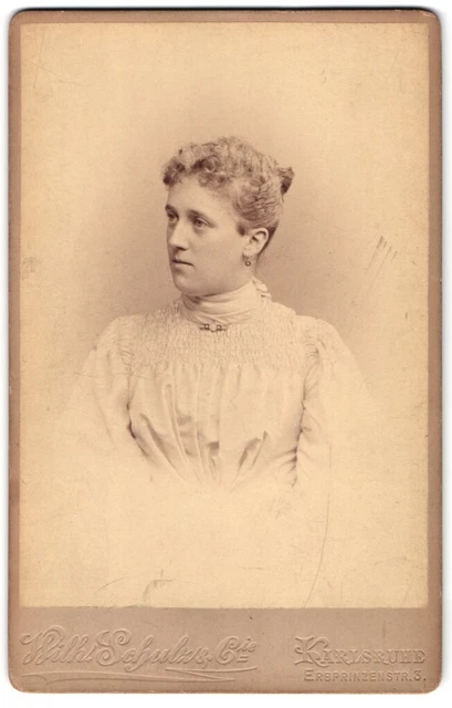 Fotografie Wilh. Schulz & Cie, Karlsruhe, Erbprinzenstrasse 3, Portrait junge D