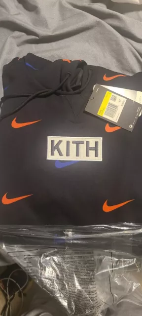 Kith & Nike for New York Knicks AOP Hoodie WhiteKith & Nike for