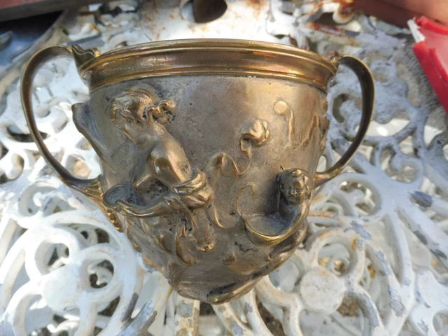 Lot De 2 Verres à Vin Dorés 30 Ml – Calice Métal Motifs 3D Exquis Style Vintage Européen, Idéal Pour Liqueur, Camping Ou Cadeau Romantique