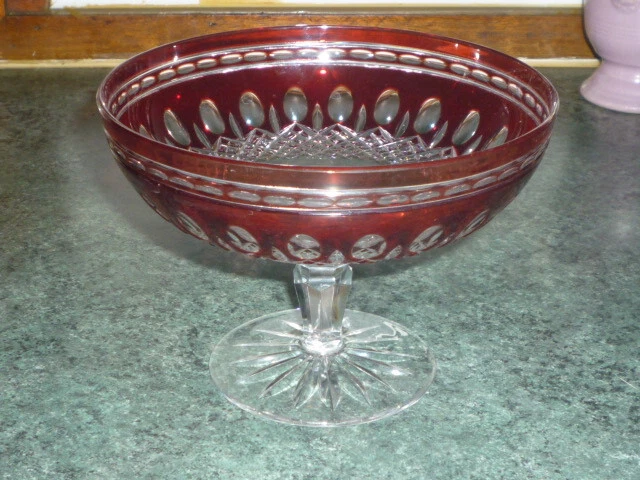 Coupe Sur Pied A Bonbon Macaron Fruit Cristal De Boheme Rouge Rubis  H 11,5 Cm