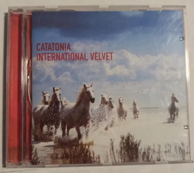Catatonia International Velvet  CD Very Good Condition Free Shipping