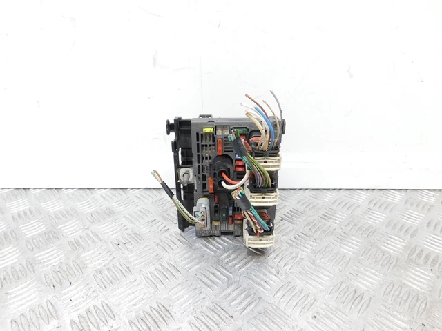 Peugeot 308 Citroen BSM-R05-00 Under Bonnet Fuse Box Module 9664706280