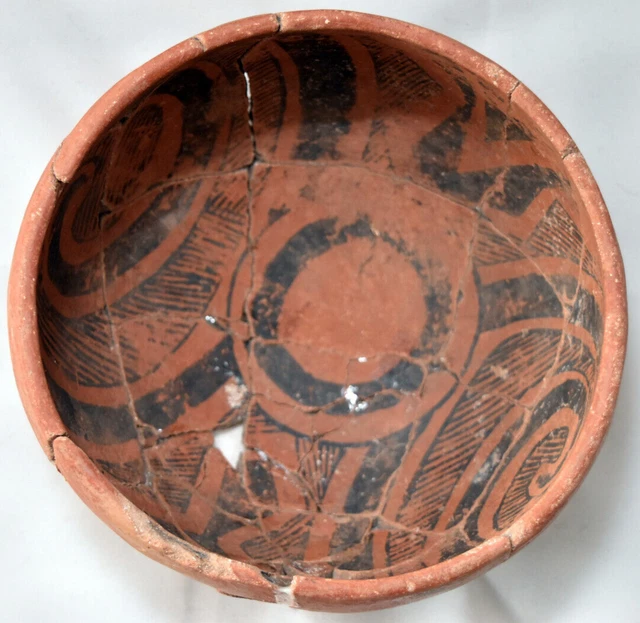 Ancient Native American / Pre Columbian Indian Hand Painted Bowl Pottery