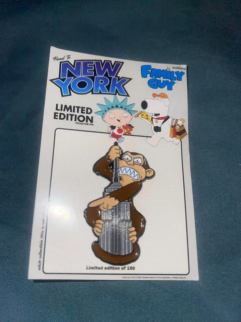 SDCC /NYCC Exclusive Family Guy Pin Empire State Pointing Evil Monkey LE of 150