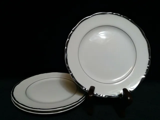 3 Gildhar Ltd. Renaissance White Dessert Plate Platinum Scallop Edge 6.25”D NWT