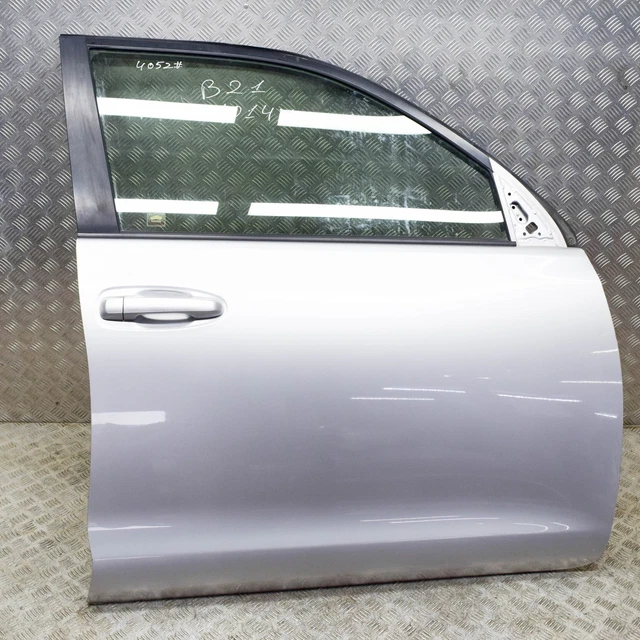 Porte Droite Avant Toyota Corolla Estate E210 RHD 2022 - 67001-02550 - Pour Pièces