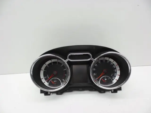 Auto Tachometer Armaturenbrett Geschwindigkeit Tankanzeige 1 Stock Vector