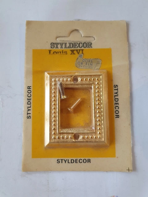 Plaque Enjoliveur Plastron Legrand Mistral - Finition Métal Doré - Occasion En Bon état
