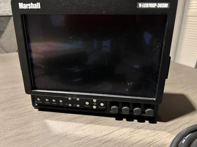 Marshall LCD 7 inch HD monitor/ AC/DC adapter with Pelican case and 8' SDI cable