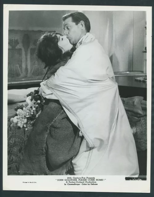 SHIRLEY MacLAINE RICHARD CRENNA in John Goldfarb Please Come Home '65 2