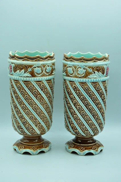 Paire de vases céramique barbotine WASMUEL ? ONNAING ? num 1026 style art déco