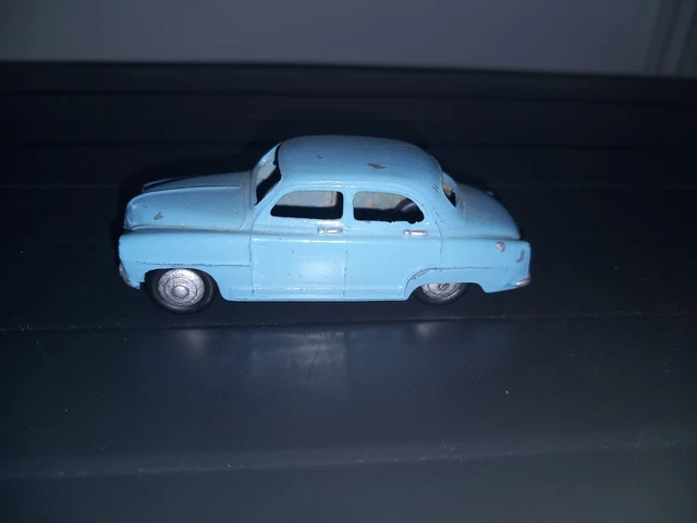 Dinky Toys Simca 9 Aronde 24U – Meccano – Miniature 1:43 Fabriquée En France