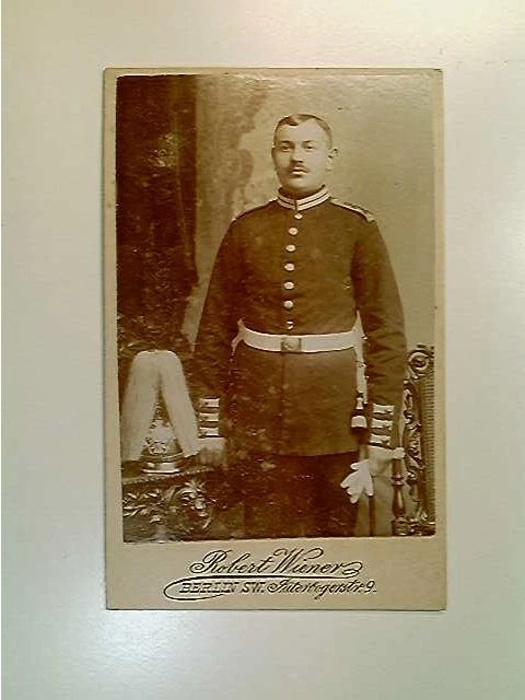 CdV Portraitfoto, Gardebataillon, Preussen, Garde, Parade, Infanterie, Helmbusch
