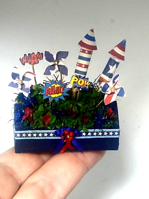 OOAK Artisan Fourth of July Pinwheel Flower Box 1:12 Dollhouse Mini signed '23