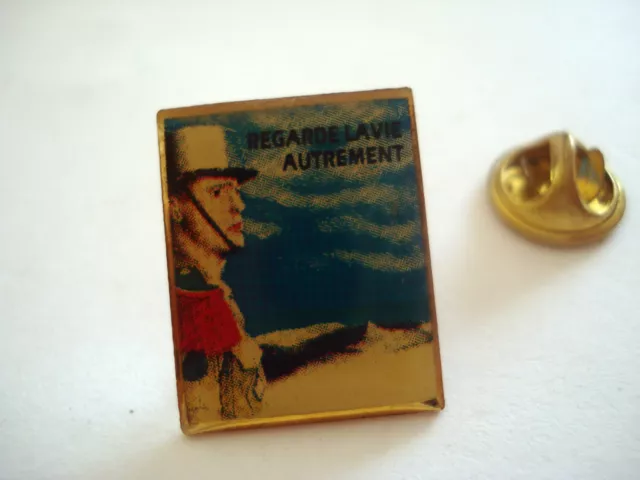 Pins Rare Regarder La Vie Autrement Armee De Terre Militaire