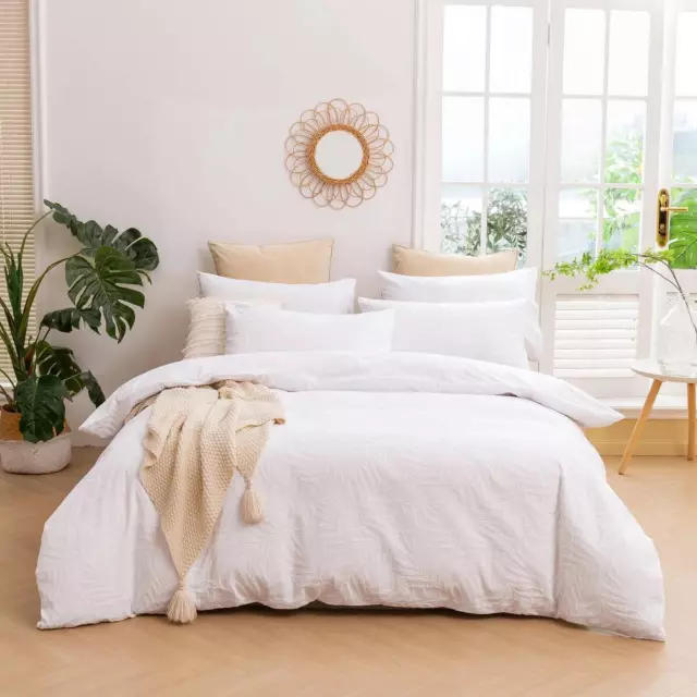 Dreamaker Leafy Jacquard 100% Cotton Quilt Cover Set (White) - Super King