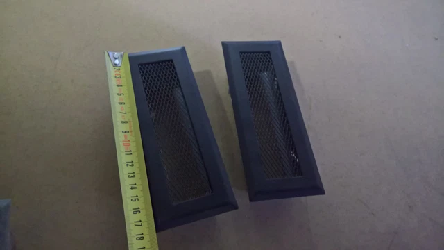 Set Da 2 Piccola Griglia Di Decompressione per Cappa Da Caminetto 18 CM Per 7cm